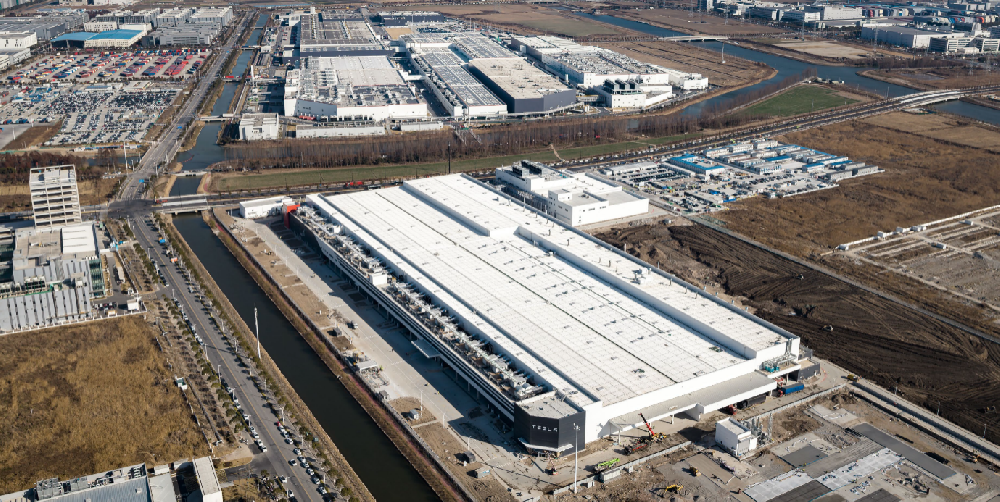 从开工到产品下线历时9个月 特斯拉在华第二座工厂正式投产
