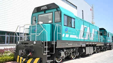 首批1000千瓦功率等级电池动力机车下线