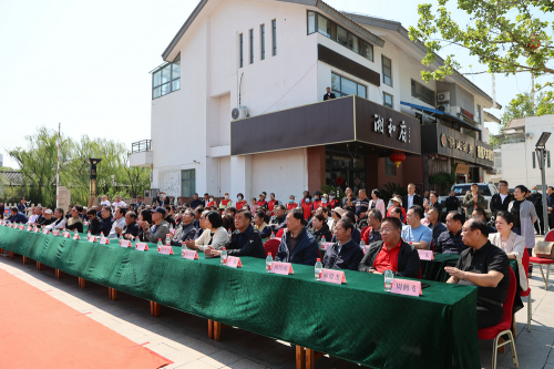 周鹏飞毛体书法·大写意画艺术大展在德州董子文化街美术馆开幕